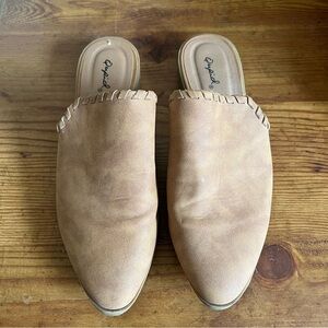 Women’s Qupid Mules